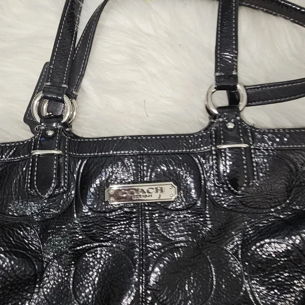 Coach Gallery Embossed Patent Leather shoulder Bag Black #19462 EUC